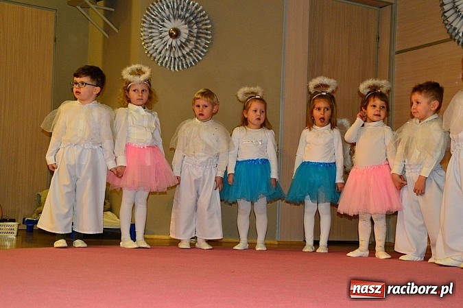 Zdjęcie w galerii na portalu naszraciborz.pl: Piękny występ bieńkowickich przedszkolaków wiadomości z regionu