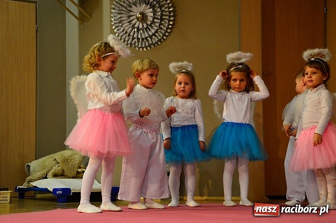 Zdjęcie w galerii na portalu naszraciborz.pl: Piękny występ bieńkowickich przedszkolaków wiadomości z regionu