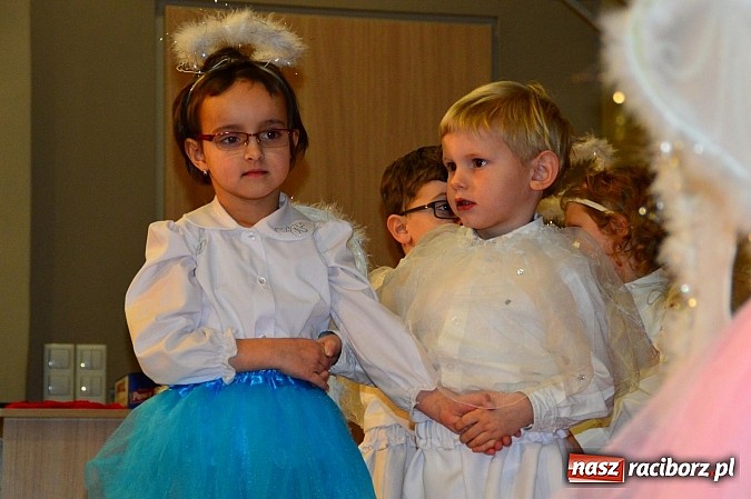 Zdjęcie w galerii na portalu naszraciborz.pl: Piękny występ bieńkowickich przedszkolaków wiadomości z regionu