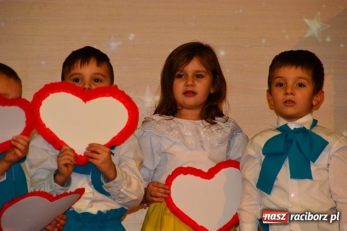 Zdjęcie w galerii na portalu naszraciborz.pl: Piękny występ bieńkowickich przedszkolaków wiadomości z regionu