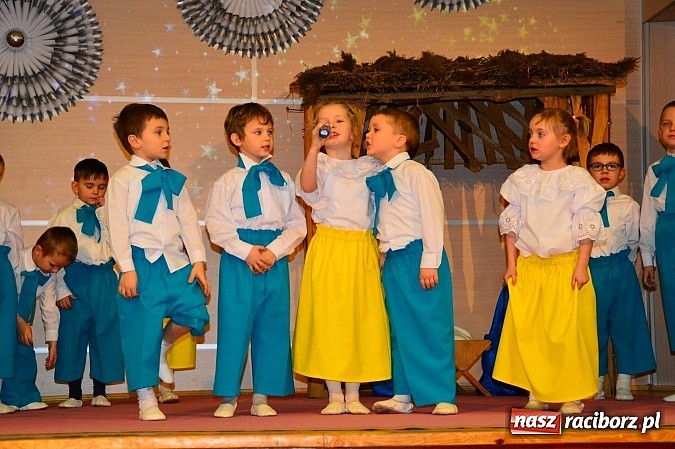 Zdjęcie w galerii na portalu naszraciborz.pl: Piękny występ bieńkowickich przedszkolaków wiadomości z regionu