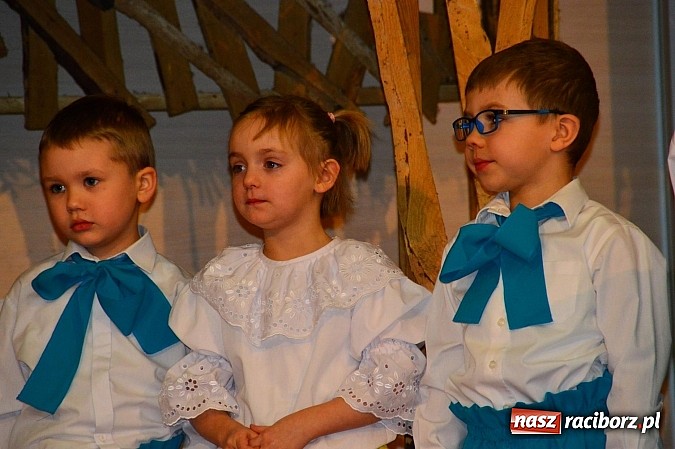 Zdjęcie w galerii na portalu naszraciborz.pl: Piękny występ bieńkowickich przedszkolaków wiadomości z regionu