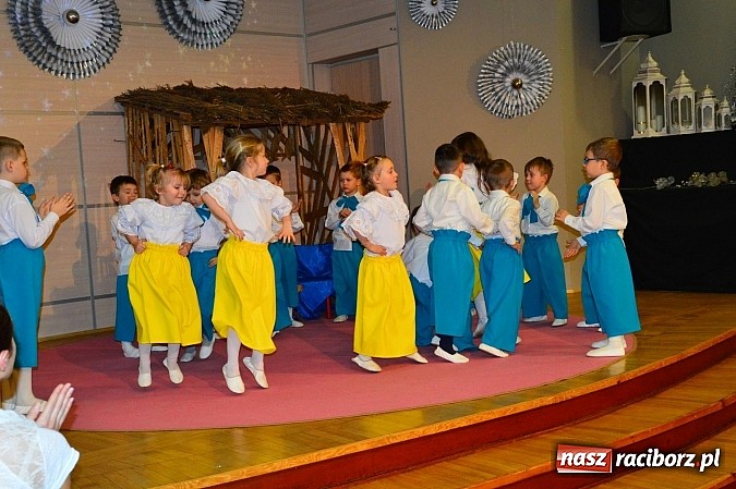 Zdjęcie w galerii na portalu naszraciborz.pl: Piękny występ bieńkowickich przedszkolaków wiadomości z regionu