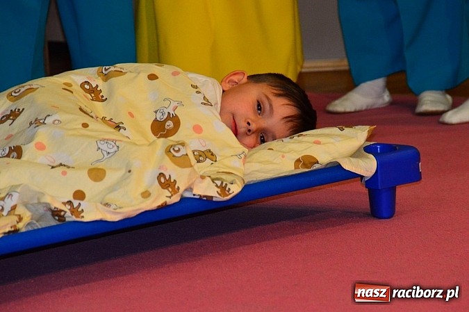 Zdjęcie w galerii na portalu naszraciborz.pl: Piękny występ bieńkowickich przedszkolaków wiadomości z regionu