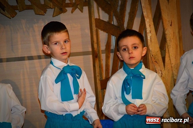 Zdjęcie w galerii na portalu naszraciborz.pl: Piękny występ bieńkowickich przedszkolaków wiadomości z regionu