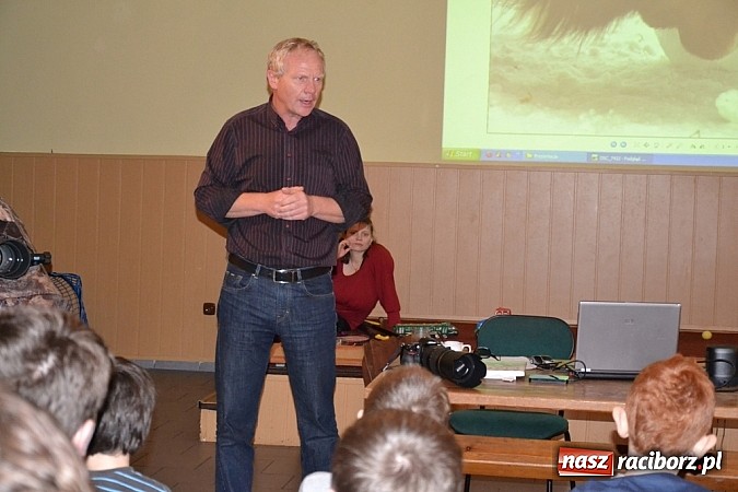 Zdjęcie w galerii na portalu naszraciborz.pl: Czym różni się pierwiosnek od piecuszka?  wiadomości z regionu