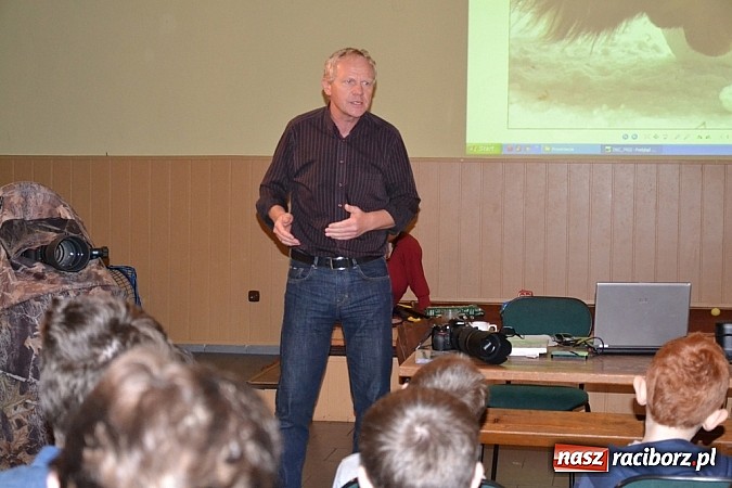 Zdjęcie w galerii na portalu naszraciborz.pl: Czym różni się pierwiosnek od piecuszka?  wiadomości z regionu