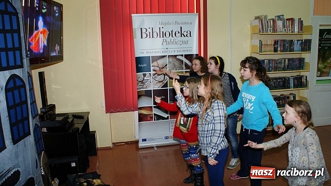 Zdjęcie w galerii na portalu naszraciborz.pl: Gry ruchowe w trzeci dzień ferii w Bibliotece wiadomości z regionu