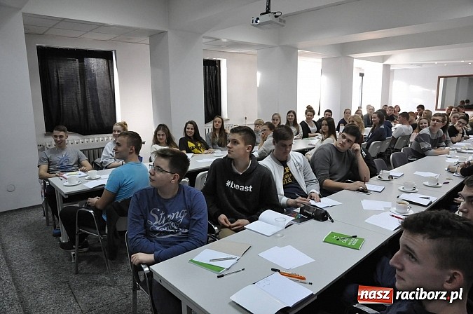Zdjęcie w galerii na portalu naszraciborz.pl: Młodzież z Krzyżanowic i Pietrowic Wielkich wróciła z warsztatów biznesowych wiadomości z regionu