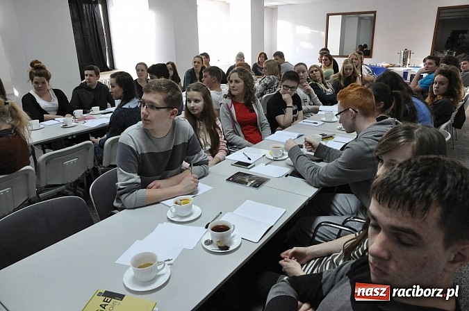 Zdjęcie w galerii na portalu naszraciborz.pl: Młodzież z Krzyżanowic i Pietrowic Wielkich wróciła z warsztatów biznesowych wiadomości z regionu