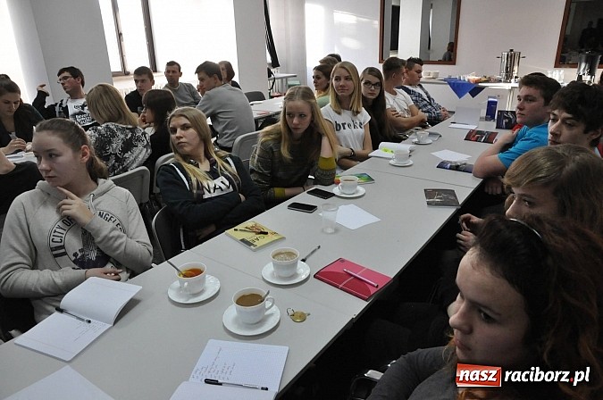 Zdjęcie w galerii na portalu naszraciborz.pl: Młodzież z Krzyżanowic i Pietrowic Wielkich wróciła z warsztatów biznesowych wiadomości z regionu