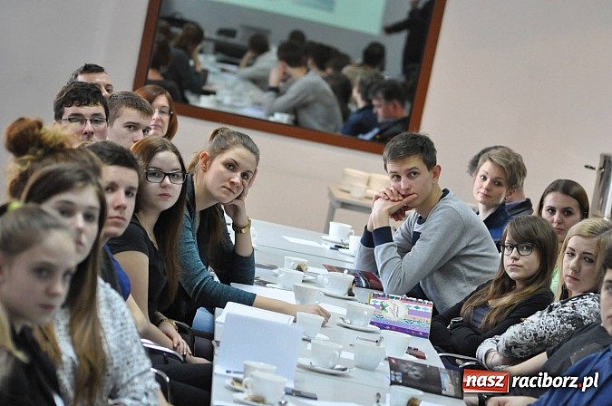 Zdjęcie w galerii na portalu naszraciborz.pl: Młodzież z Krzyżanowic i Pietrowic Wielkich wróciła z warsztatów biznesowych wiadomości z regionu