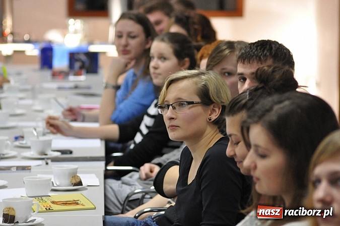 Zdjęcie w galerii na portalu naszraciborz.pl: Młodzież z Krzyżanowic i Pietrowic Wielkich wróciła z warsztatów biznesowych wiadomości z regionu