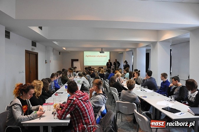 Zdjęcie w galerii na portalu naszraciborz.pl: Młodzież z Krzyżanowic i Pietrowic Wielkich wróciła z warsztatów biznesowych wiadomości z regionu