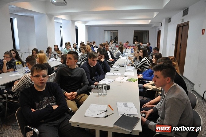 Zdjęcie w galerii na portalu naszraciborz.pl: Młodzież z Krzyżanowic i Pietrowic Wielkich wróciła z warsztatów biznesowych wiadomości z regionu