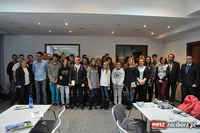 Zdjęcie w galerii na portalu naszraciborz.pl: Młodzież z Krzyżanowic i Pietrowic Wielkich wróciła z warsztatów biznesowych wiadomości z regionu