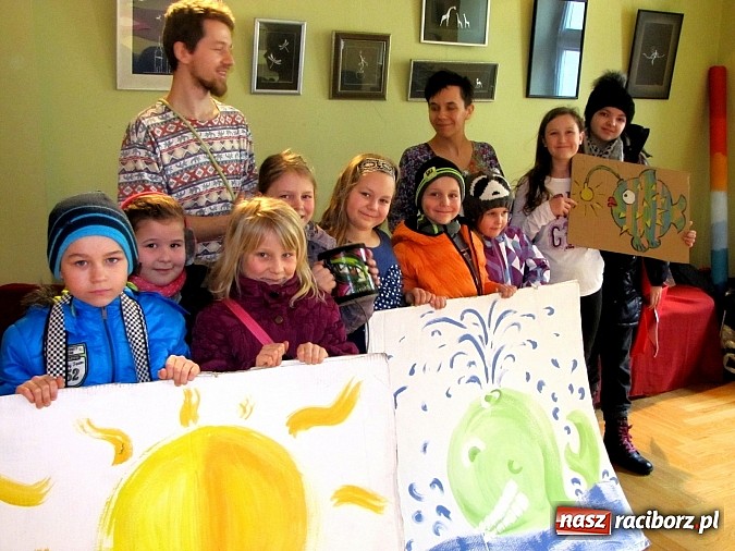 Zdjęcie w galerii na portalu naszraciborz.pl: Wyostrzone rozumienie, wyobraźnia i słuch. Warsztaty z baśniami w RCK wiadomości z regionu