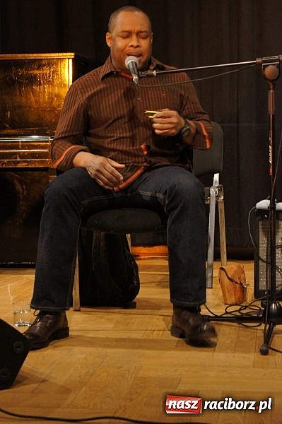 Zdjęcie w galerii na portalu naszraciborz.pl: Świetny Russ z Chicago zagrał w RCK wiadomości z regionu