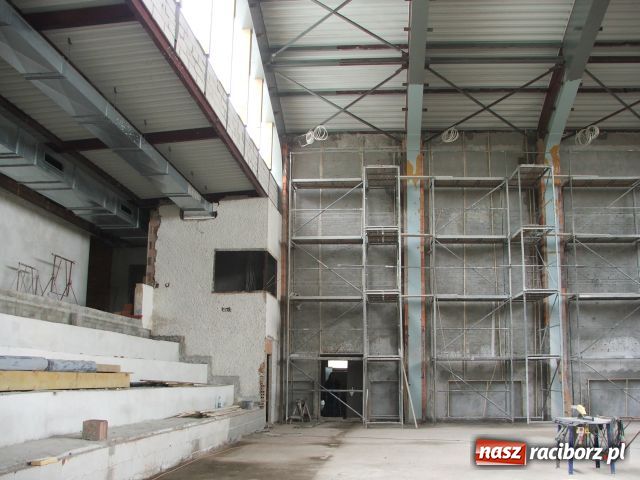 Zdjęcie w galerii na portalu naszraciborz.pl: Zielona Trzynastka przykuwa wzrok wiadomości z regionu