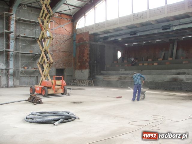 Zdjęcie w galerii na portalu naszraciborz.pl: Zielona Trzynastka przykuwa wzrok wiadomości z regionu