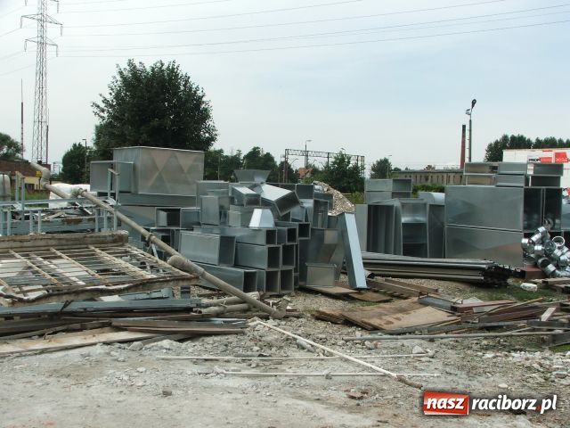 Zdjęcie w galerii na portalu naszraciborz.pl: Zielona Trzynastka przykuwa wzrok wiadomości z regionu