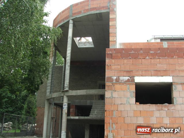 Zdjęcie w galerii na portalu naszraciborz.pl: Zielona Trzynastka przykuwa wzrok wiadomości z regionu