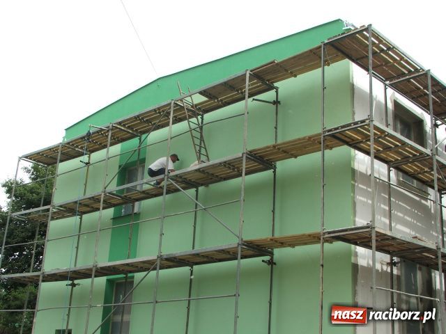 Zdjęcie w galerii na portalu naszraciborz.pl: Zielona Trzynastka przykuwa wzrok wiadomości z regionu