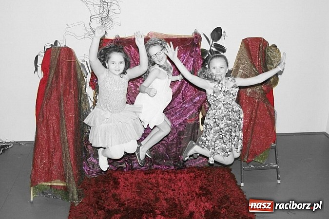 Zdjęcie w galerii na portalu naszraciborz.pl: Zaczarowana wojnowicka szkoła mody wiadomości z regionu