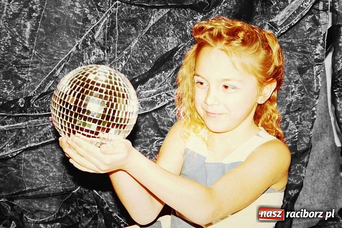 Zdjęcie w galerii na portalu naszraciborz.pl: Zaczarowana wojnowicka szkoła mody wiadomości z regionu