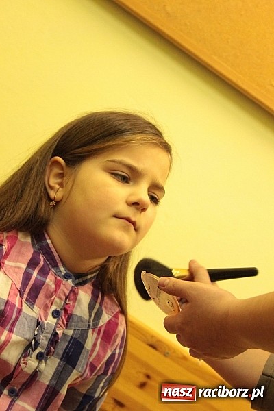 Zdjęcie w galerii na portalu naszraciborz.pl: Zaczarowana wojnowicka szkoła mody wiadomości z regionu