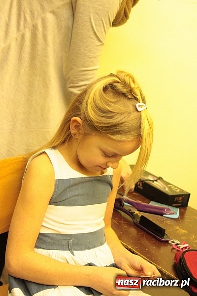 Zdjęcie w galerii na portalu naszraciborz.pl: Zaczarowana wojnowicka szkoła mody wiadomości z regionu