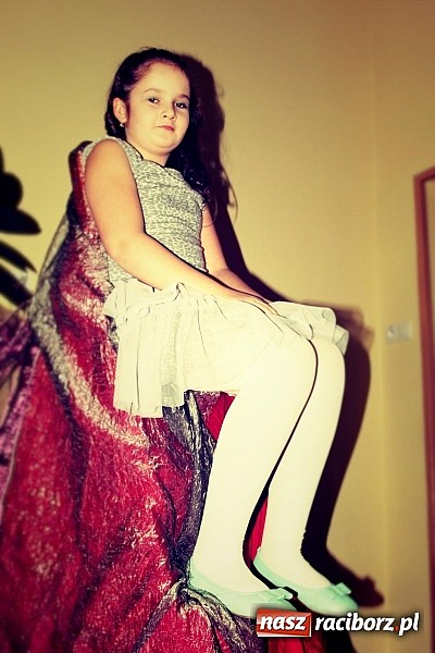 Zdjęcie w galerii na portalu naszraciborz.pl: Zaczarowana wojnowicka szkoła mody wiadomości z regionu