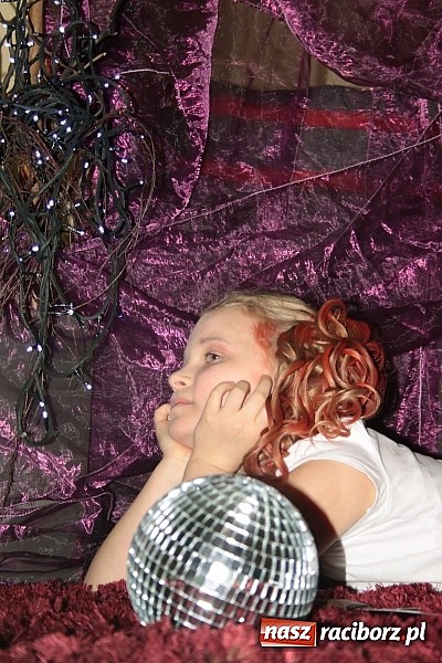 Zdjęcie w galerii na portalu naszraciborz.pl: Zaczarowana wojnowicka szkoła mody wiadomości z regionu