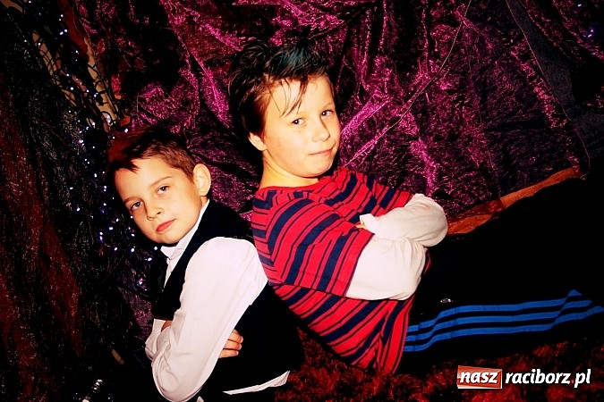 Zdjęcie w galerii na portalu naszraciborz.pl: Zaczarowana wojnowicka szkoła mody wiadomości z regionu