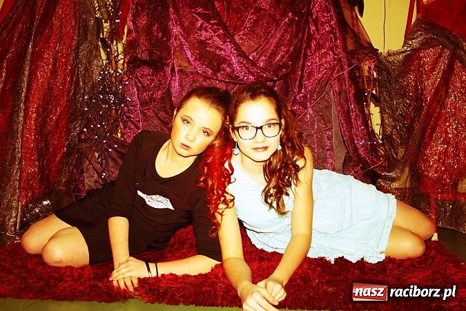 Zdjęcie w galerii na portalu naszraciborz.pl: Zaczarowana wojnowicka szkoła mody wiadomości z regionu