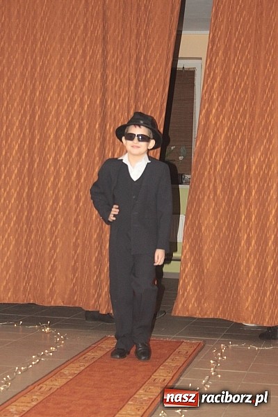 Zdjęcie w galerii na portalu naszraciborz.pl: Zaczarowana wojnowicka szkoła mody wiadomości z regionu