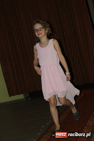 Zdjęcie w galerii na portalu naszraciborz.pl: Zaczarowana wojnowicka szkoła mody wiadomości z regionu