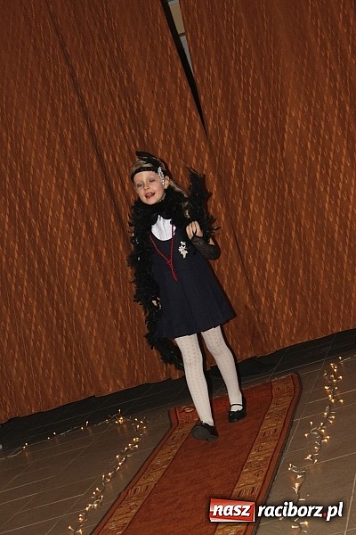 Zdjęcie w galerii na portalu naszraciborz.pl: Zaczarowana wojnowicka szkoła mody wiadomości z regionu