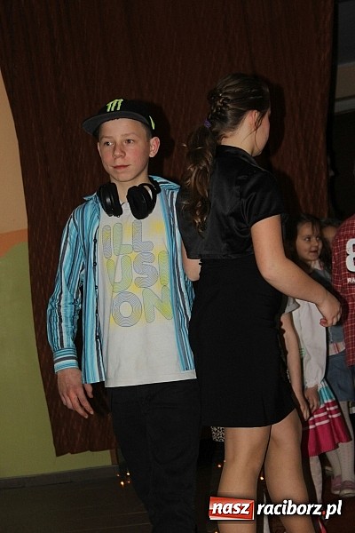 Zdjęcie w galerii na portalu naszraciborz.pl: Zaczarowana wojnowicka szkoła mody wiadomości z regionu