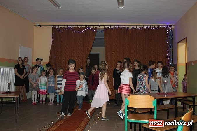 Zdjęcie w galerii na portalu naszraciborz.pl: Zaczarowana wojnowicka szkoła mody wiadomości z regionu