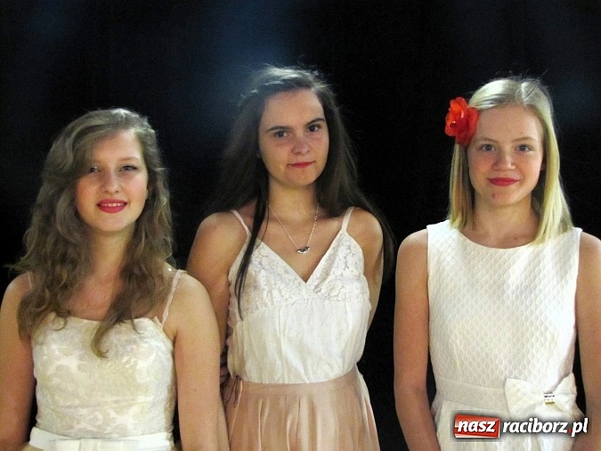 Zdjęcie w galerii na portalu naszraciborz.pl: Miłość, zazdrość, poznawanie siebie, czyli zabawa z teatrem na warsztatach zimowych w RCK wiadomości z regionu