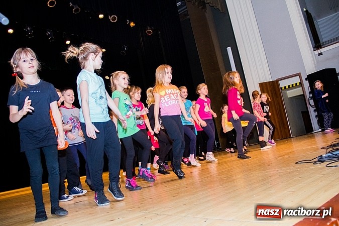 Zdjęcie w galerii na portalu naszraciborz.pl: Podsumowanie warsztatów tanecznych i wokalnych w RCK wiadomości z regionu