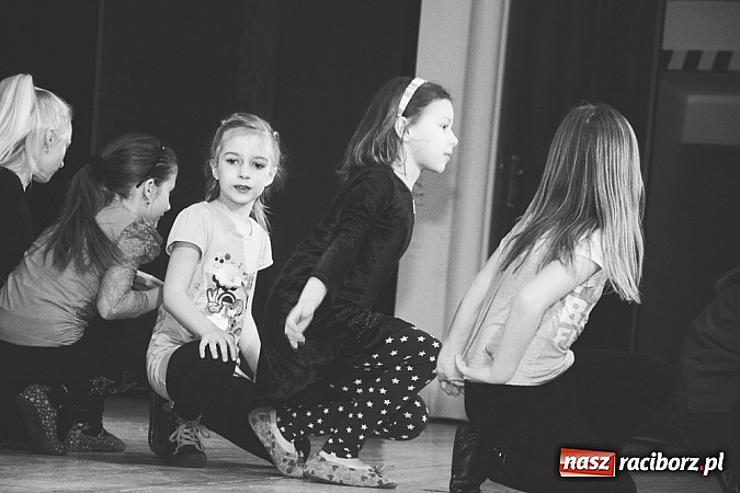 Zdjęcie w galerii na portalu naszraciborz.pl: Podsumowanie warsztatów tanecznych i wokalnych w RCK wiadomości z regionu