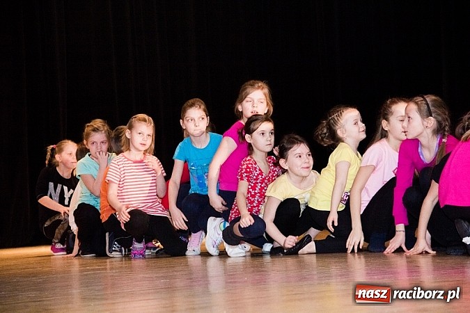 Zdjęcie w galerii na portalu naszraciborz.pl: Podsumowanie warsztatów tanecznych i wokalnych w RCK wiadomości z regionu