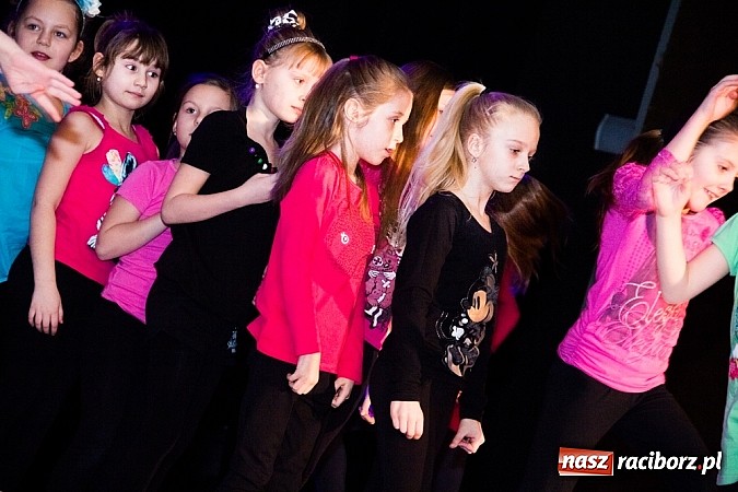 Zdjęcie w galerii na portalu naszraciborz.pl: Podsumowanie warsztatów tanecznych i wokalnych w RCK wiadomości z regionu