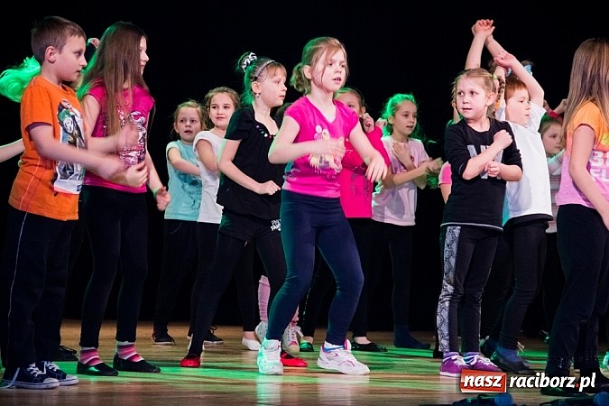 Zdjęcie w galerii na portalu naszraciborz.pl: Podsumowanie warsztatów tanecznych i wokalnych w RCK wiadomości z regionu