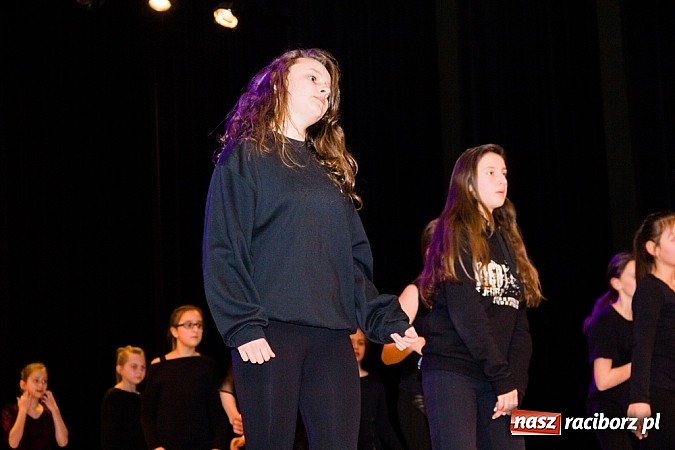 Zdjęcie w galerii na portalu naszraciborz.pl: Podsumowanie warsztatów tanecznych i wokalnych w RCK wiadomości z regionu