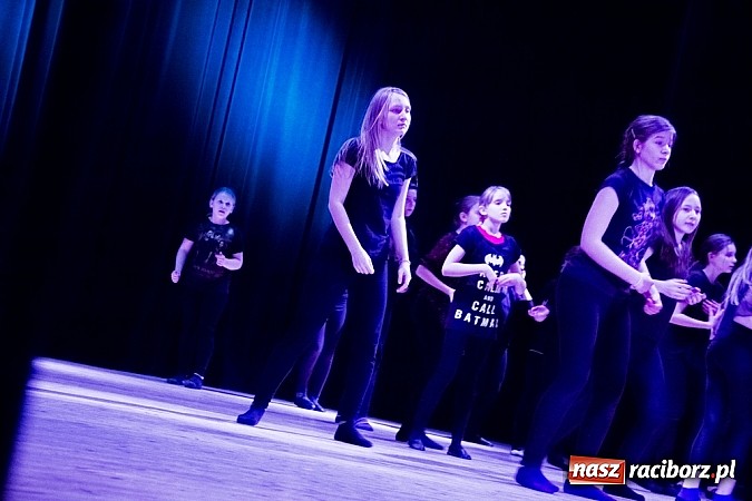 Zdjęcie w galerii na portalu naszraciborz.pl: Podsumowanie warsztatów tanecznych i wokalnych w RCK wiadomości z regionu