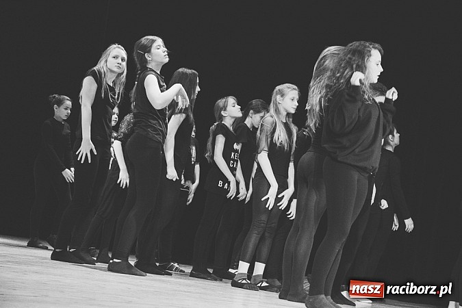 Zdjęcie w galerii na portalu naszraciborz.pl: Podsumowanie warsztatów tanecznych i wokalnych w RCK wiadomości z regionu