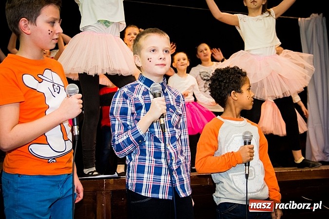 Zdjęcie w galerii na portalu naszraciborz.pl: Akademia Pana Kleksa zwieńczeniem zimowych warsztat&oacute;w w MDK wiadomości z regionu